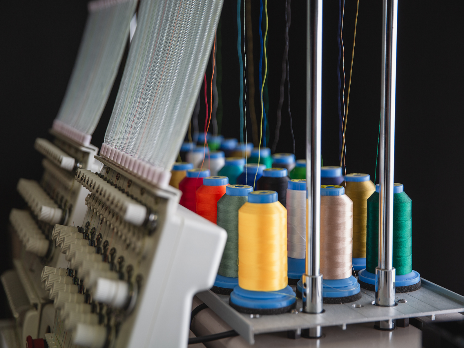 embroidery machine thread